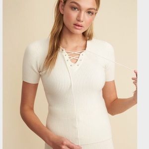 LPA Short Sleeve Sweater XS